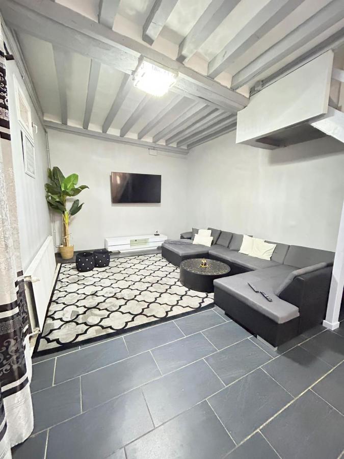 Maison Cosy , Parking Gratuit , 5 Min Aux オセール エクステリア 写真